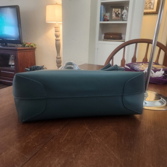 Joy & Iman Deep Teal Green 2 Piece Leather Tote With 2 Large Tassels NWOT - Picture 7 of 12